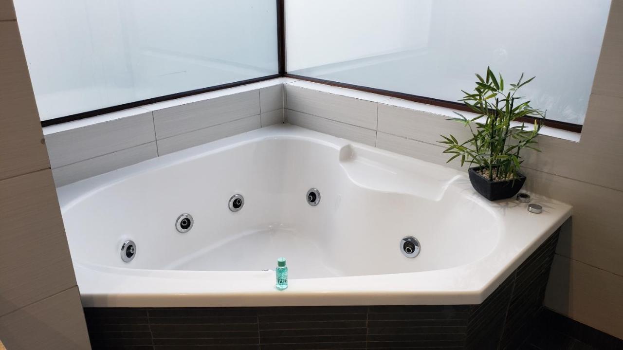 Boutique Bordeluz Hotel